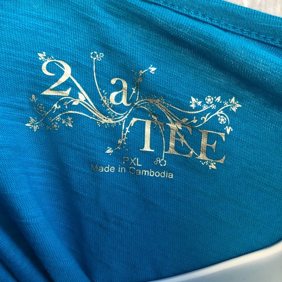 2 a Tee- NWT Blue shirt- PXL - Picture 2 of 6